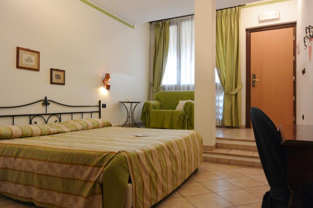 Hotel Ristorante Italia Certosa di Pavia Dış mekan fotoğraf